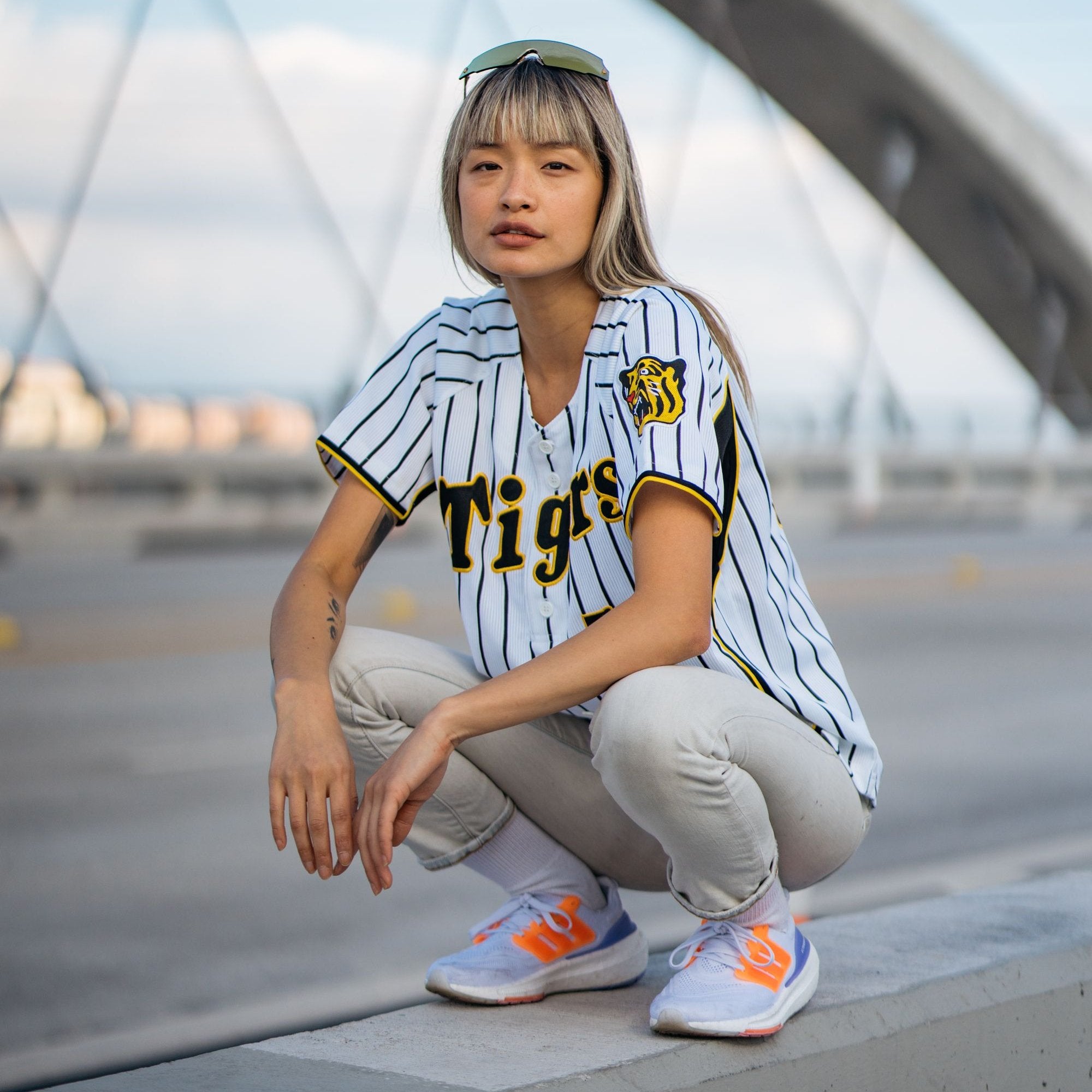 Genuine Retro NPB Japan Hanshin Tigers Ryota Arai Baseball Knit Jersey #25 - Sugoi JDM