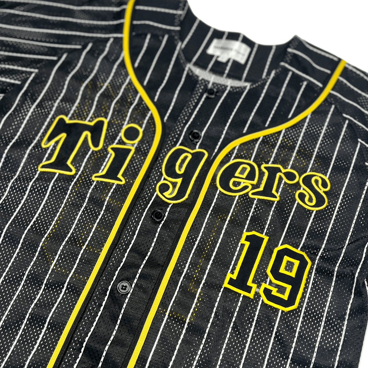 Mizuno Japan NPB Hanshin Tigers Shintaro Fujinami Baseball Knit Jersey Black 19 - Sugoi JDM