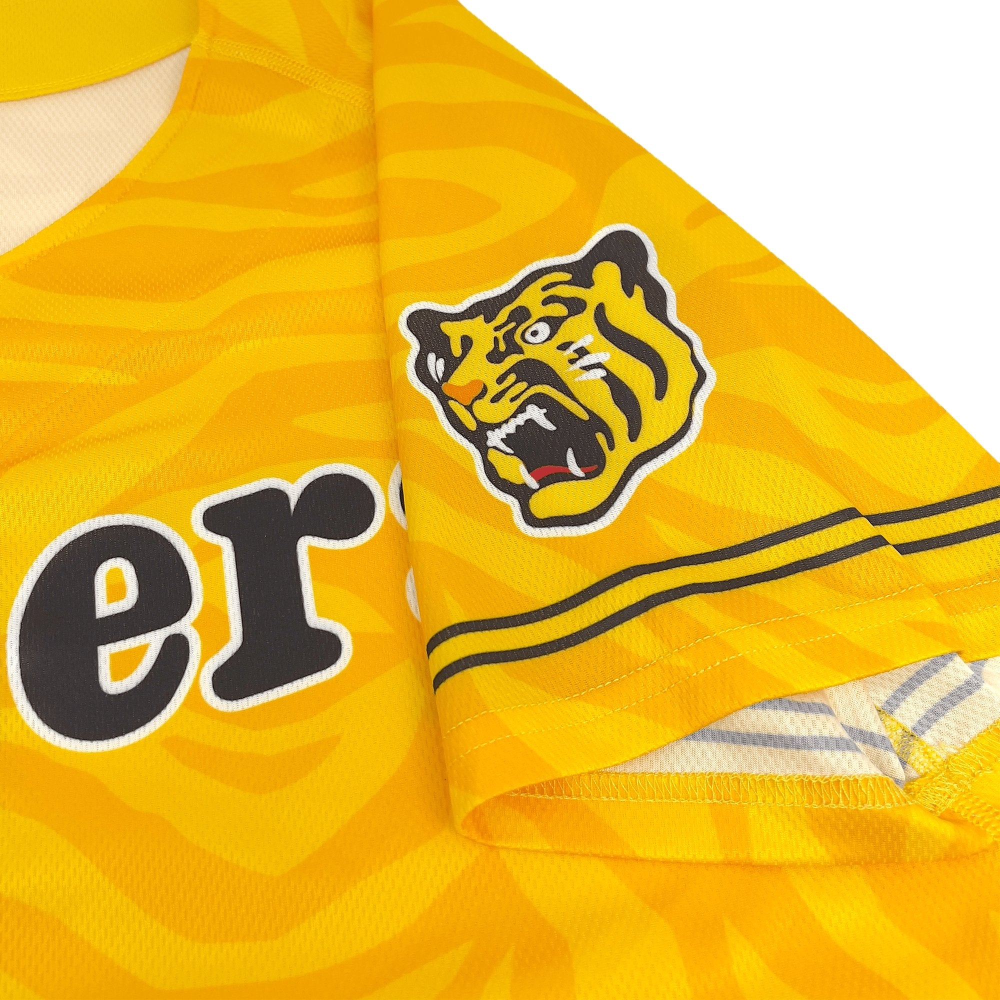 Official Japan Hanshin Tigers Ultra Baseball Club Light Jersey 2020 - Sugoi JDM